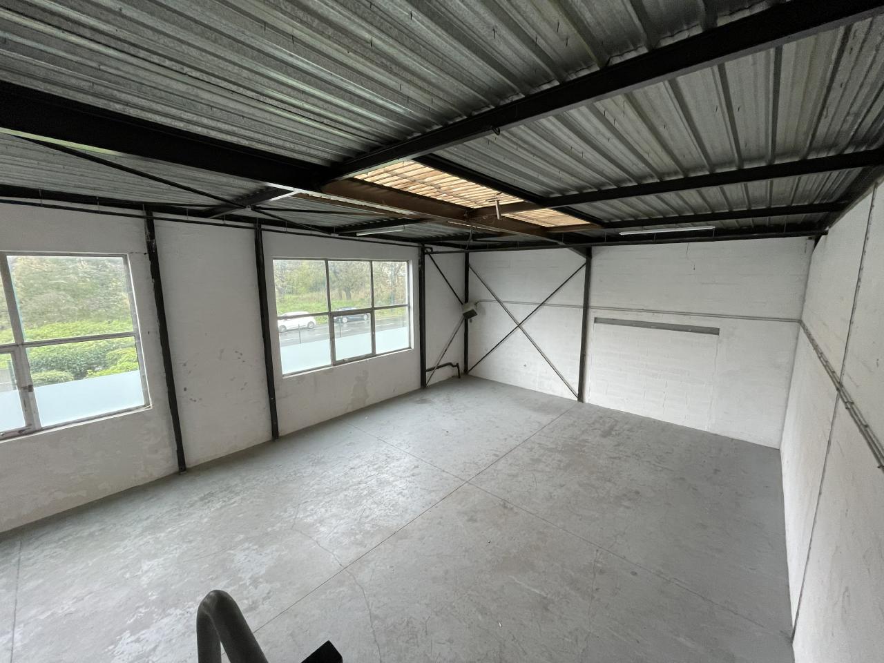 Local d'activité Saint-Ouen-l'Aumône 384m² Location local d'activité Saint-Ouen-l'Aumône Val-d'Oise OLACT2316983 2